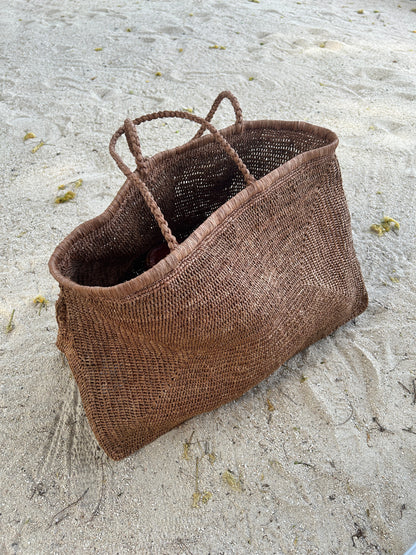 OTW Clipa (XXL) Raffia Beach Tote Bag